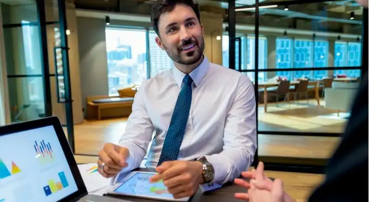 5 Ways Financial Advisors Can Use Video Presentations for Client Engagement